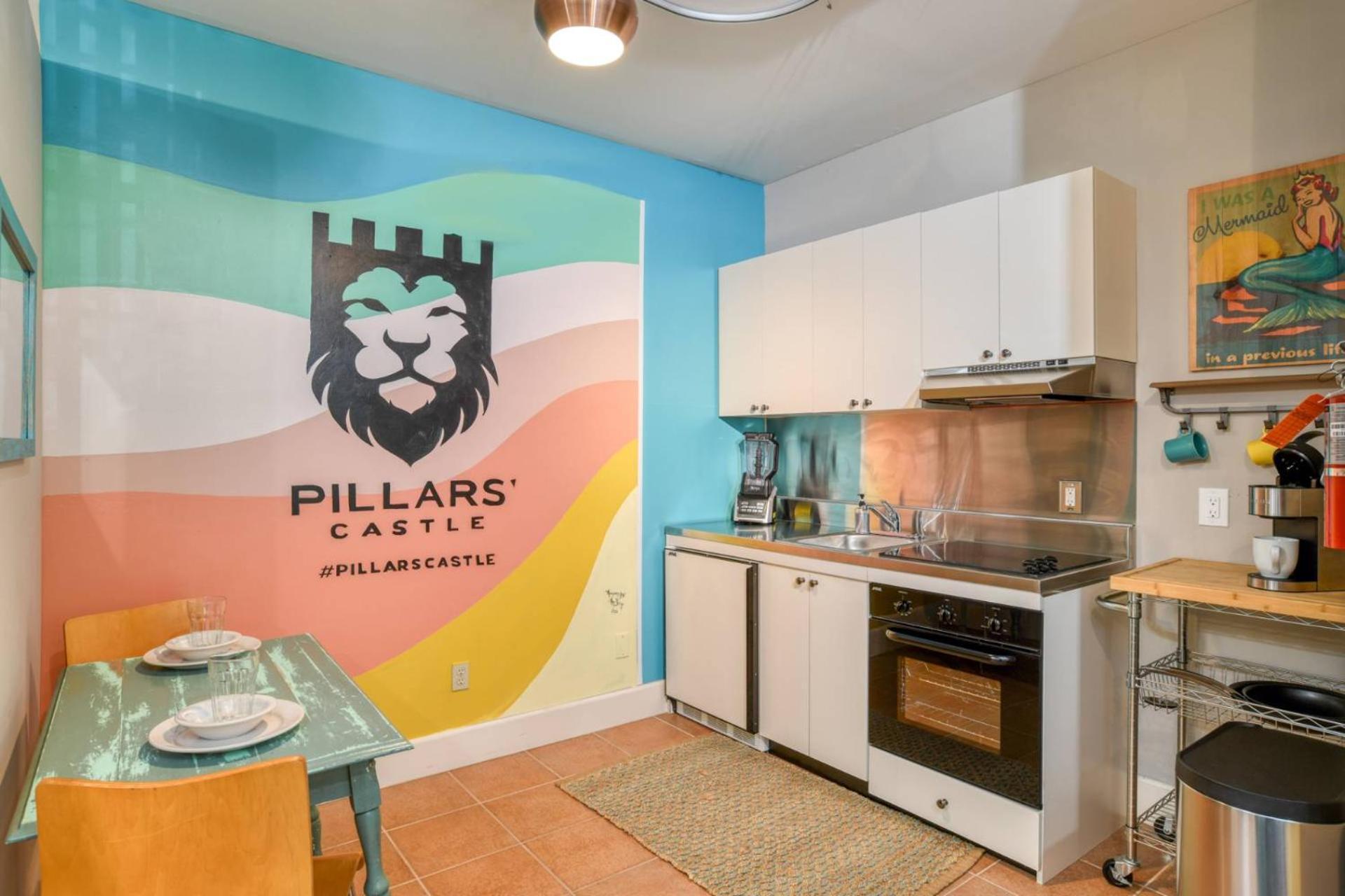 Pillars Castle Villa Сент Августин Екстериор снимка